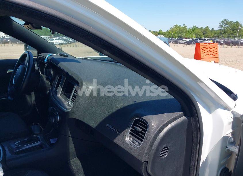 Photo 5 of 2022 Dodge Charger SXT RWD (VIN 2C3CDXBG6NH208055)