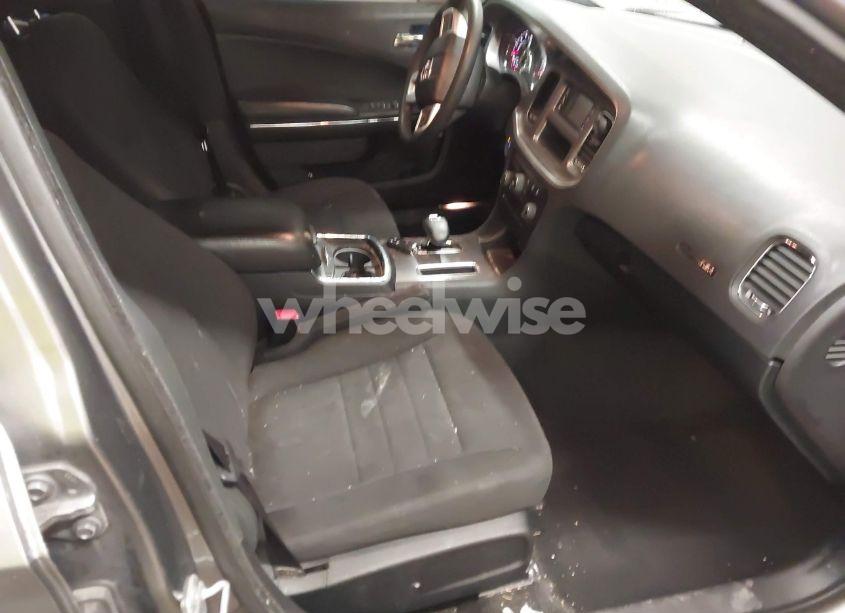 Photo 5 of 2012 Dodge Charger SE (VIN 2C3CDXBG7CH178576)