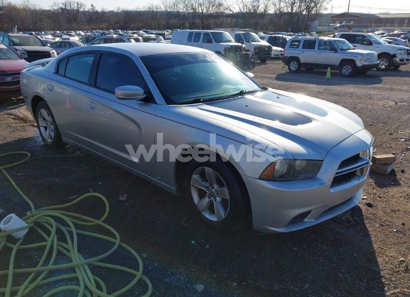 2012 Dodge Charger SE (VIN 2C3CDXBG7CH205596) main photo