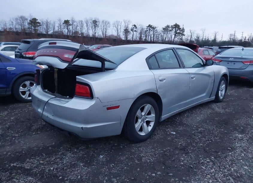Photo 4 of 2012 Dodge Charger SE (VIN 2C3CDXBG7CH219451)