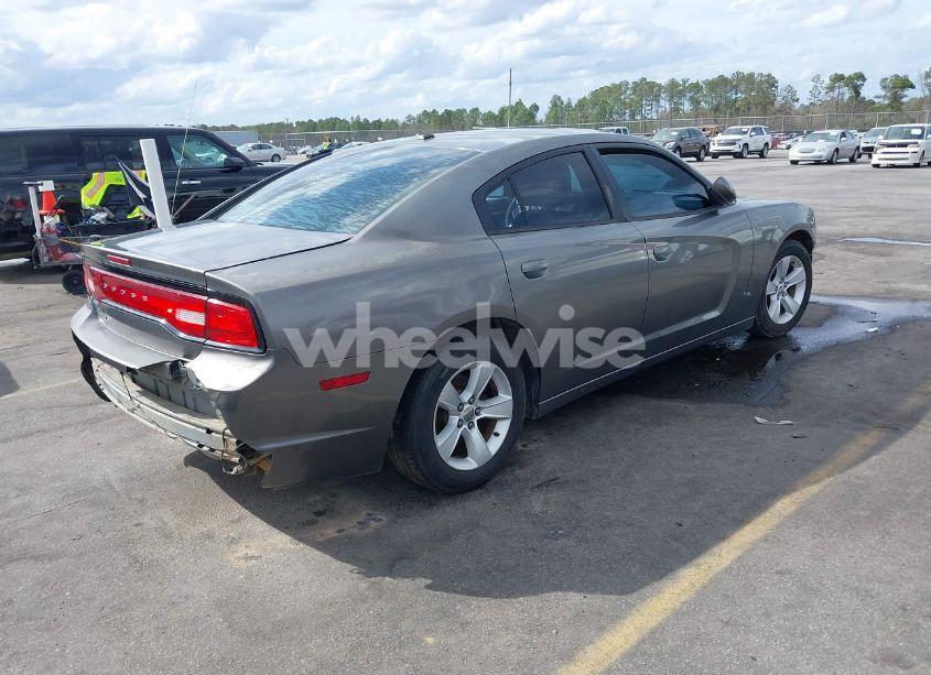 Photo 4 of 2012 Dodge Charger SE (VIN 2C3CDXBG7CH265040)