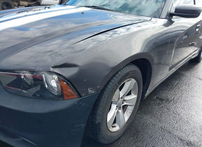 Photo 12 of 2013 Dodge Charger SE (VIN 2C3CDXBG7DH596850)
