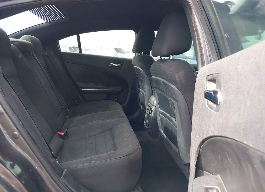 Photo 8 of 2013 Dodge Charger SE (VIN 2C3CDXBG7DH596850)