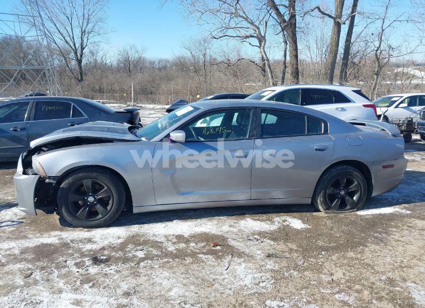 Photo 14 of 2013 Dodge Charger SE (VIN 2C3CDXBG7DH609659)