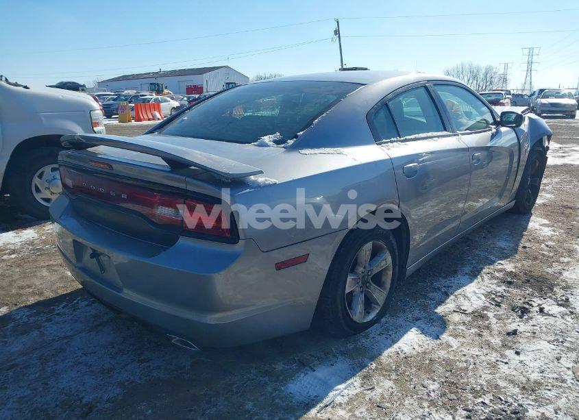 Photo 4 of 2013 Dodge Charger SE (VIN 2C3CDXBG7DH609659)