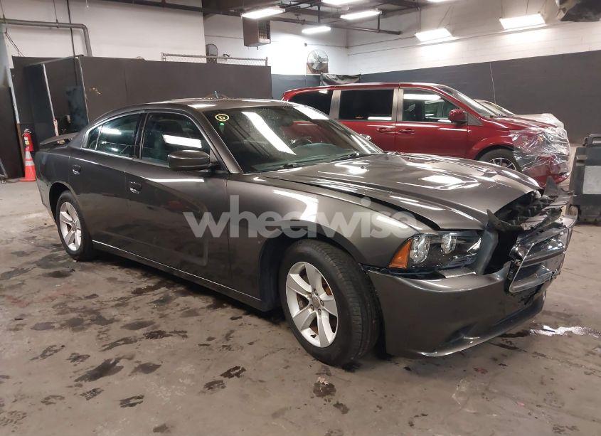 2013 Dodge Charger SE (VIN 2C3CDXBG7DH623853) main photo