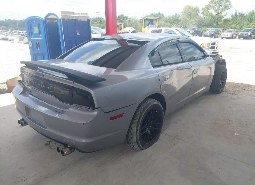 Photo 4 of 2013 Dodge Charger SE (VIN 2C3CDXBG7DH638448)