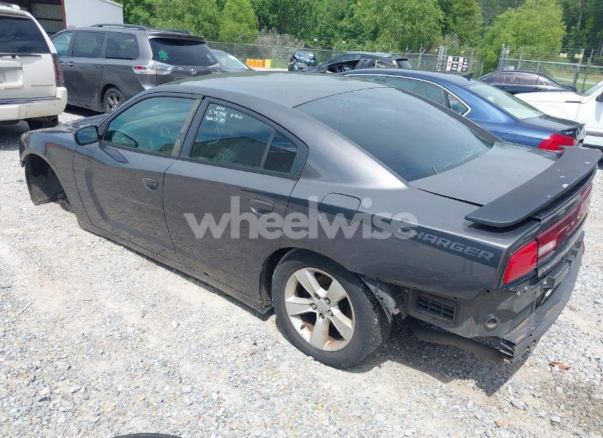 Photo 3 of 2014 Dodge Charger SE (VIN 2C3CDXBG7EH107879)