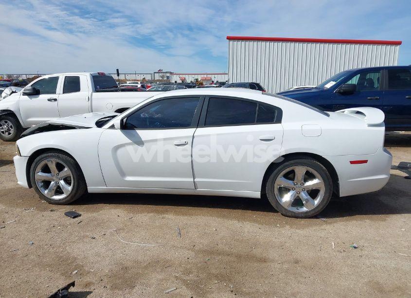 Photo 14 of 2014 Dodge Charger SE (VIN 2C3CDXBG7EH130112)