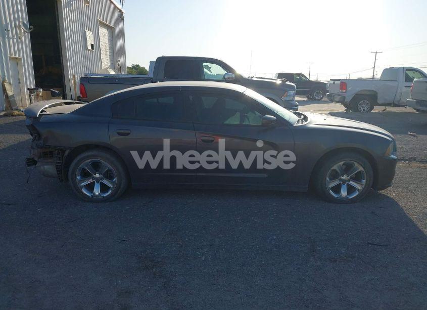 Photo 13 of 2014 Dodge Charger SE (VIN 2C3CDXBG7EH286215)