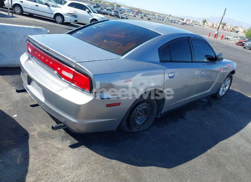 Photo 4 of 2014 Dodge Charger SE (VIN 2C3CDXBG7EH300341)