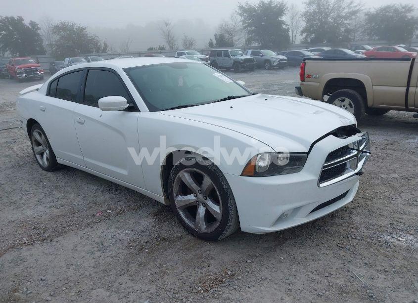 2014 Dodge Charger SE (VIN 2C3CDXBG7EH360281) main photo