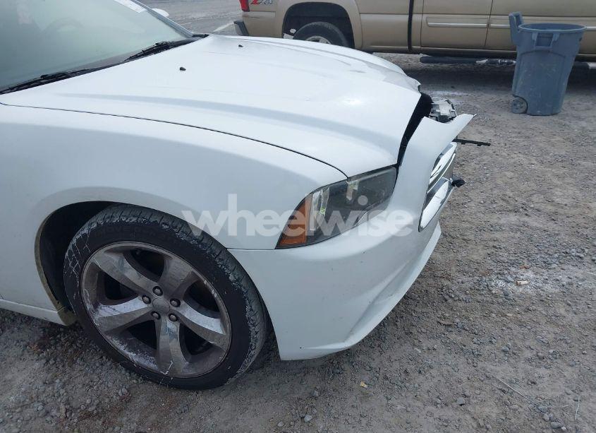 Photo 17 of 2014 Dodge Charger SE (VIN 2C3CDXBG7EH360281)