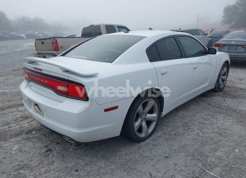 Photo 4 of 2014 Dodge Charger SE (VIN 2C3CDXBG7EH360281)