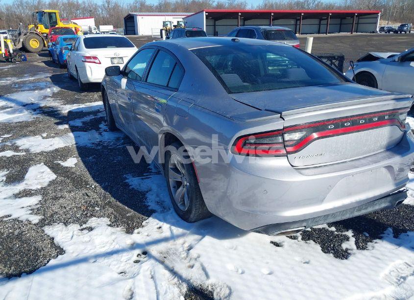 Photo 3 of 2015 Dodge Charger SE (VIN 2C3CDXBG7FH741825)