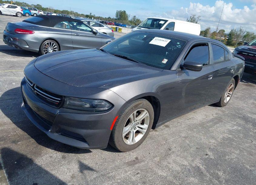 Photo 2 of 2015 Dodge Charger SE (VIN 2C3CDXBG7FH751996)