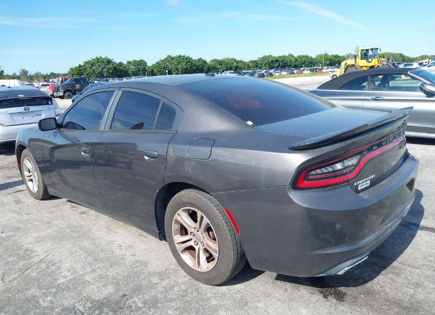 Photo 6 of 2015 Dodge Charger SE (VIN 2C3CDXBG7FH751996)