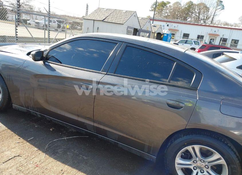 Photo 14 of 2015 Dodge Charger SE (VIN 2C3CDXBG7FH836109)