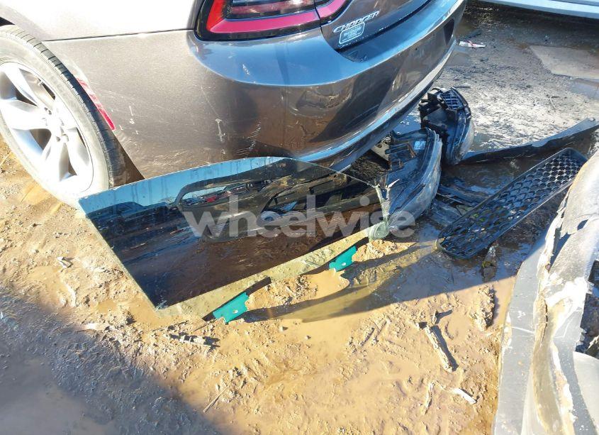 Photo 18 of 2015 Dodge Charger SE (VIN 2C3CDXBG7FH928496)