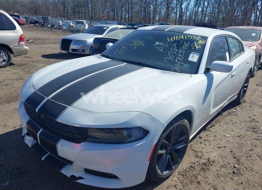 Photo 2 of 2016 Dodge Charger SE (VIN 2C3CDXBG7GH303503)