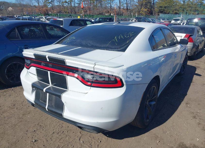 Photo 4 of 2016 Dodge Charger SE (VIN 2C3CDXBG7GH303503)