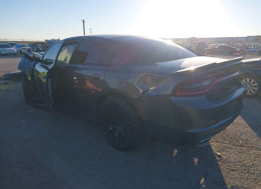 Photo 3 of 2016 Dodge Charger SE (VIN 2C3CDXBG7GH327817)