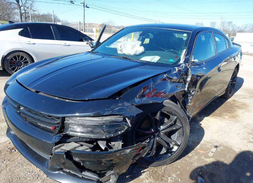 Photo 2 of 2018 Dodge Charger SXT RWD (VIN 2C3CDXBG7JH196654)