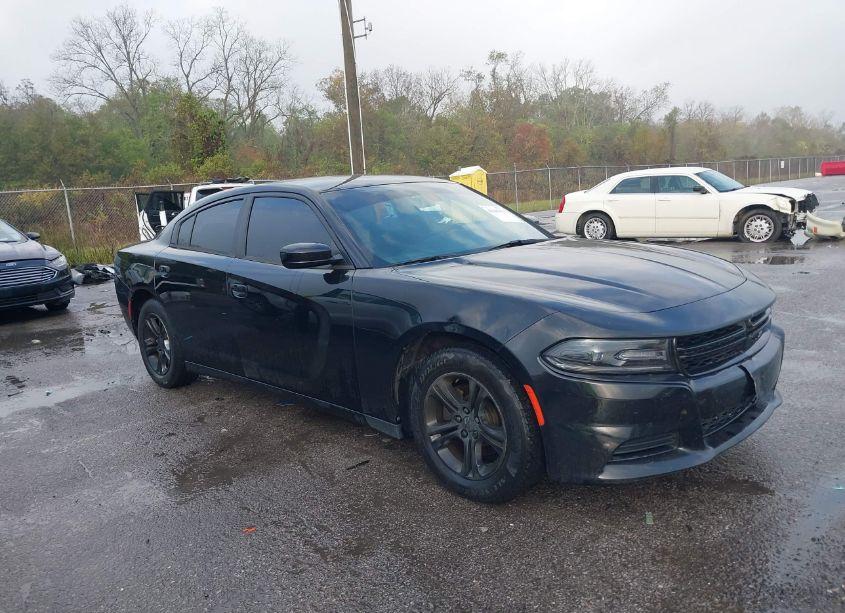 2018 Dodge Charger SXT RWD (VIN 2C3CDXBG7JH318784) main photo