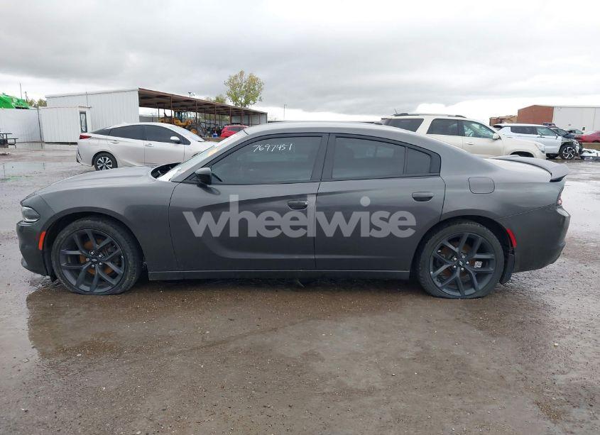Photo 14 of 2019 Dodge Charger SXT RWD (VIN 2C3CDXBG7KH501412)
