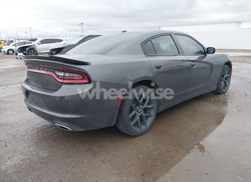 Photo 4 of 2019 Dodge Charger SXT RWD (VIN 2C3CDXBG7KH501412)