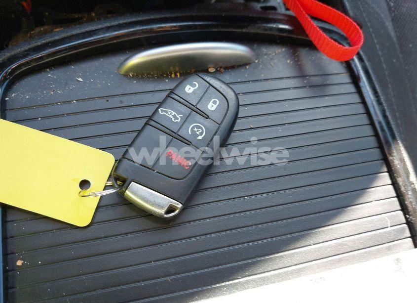 Photo 11 of 2019 Dodge Charger SXT RWD (VIN 2C3CDXBG7KH505055)