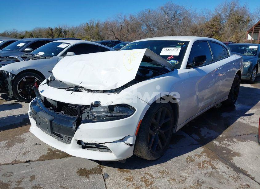 Photo 2 of 2019 Dodge Charger SXT RWD (VIN 2C3CDXBG7KH505055)