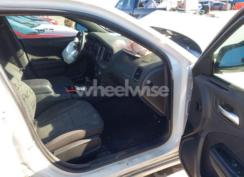 Photo 5 of 2019 Dodge Charger SXT RWD (VIN 2C3CDXBG7KH505055)