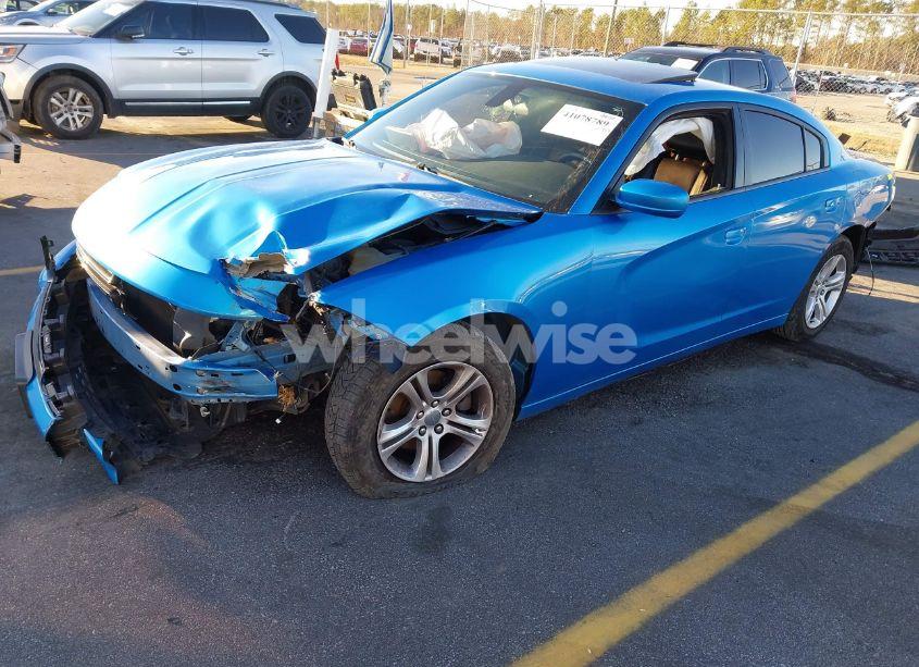 Photo 2 of 2019 Dodge Charger SXT RWD (VIN 2C3CDXBG7KH656929)