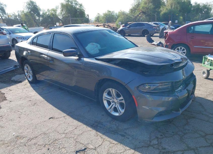 2019 Dodge Charger SXT RWD (VIN 2C3CDXBG7KH658289) main photo
