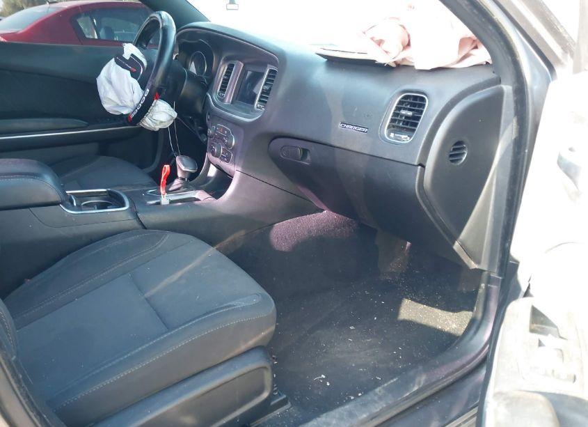 Photo 5 of 2019 Dodge Charger SXT RWD (VIN 2C3CDXBG7KH658289)