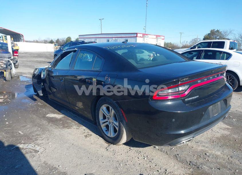 Photo 3 of 2019 Dodge Charger SXT RWD (VIN 2C3CDXBG7KH702615)