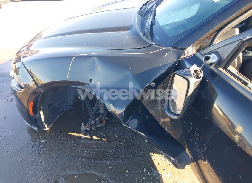 Photo 6 of 2019 Dodge Charger SXT RWD (VIN 2C3CDXBG7KH702615)