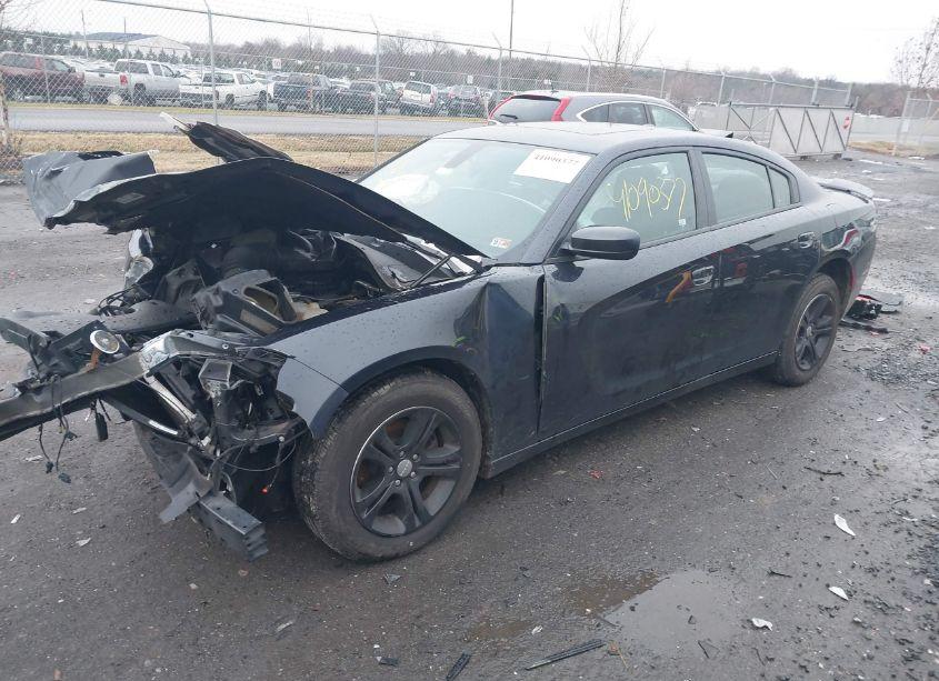 Photo 2 of 2019 Dodge Charger SXT RWD (VIN 2C3CDXBG7KH710052)