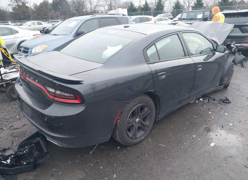 Photo 4 of 2019 Dodge Charger SXT RWD (VIN 2C3CDXBG7KH710052)