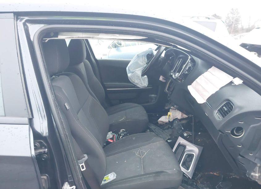 Photo 5 of 2019 Dodge Charger SXT RWD (VIN 2C3CDXBG7KH710052)