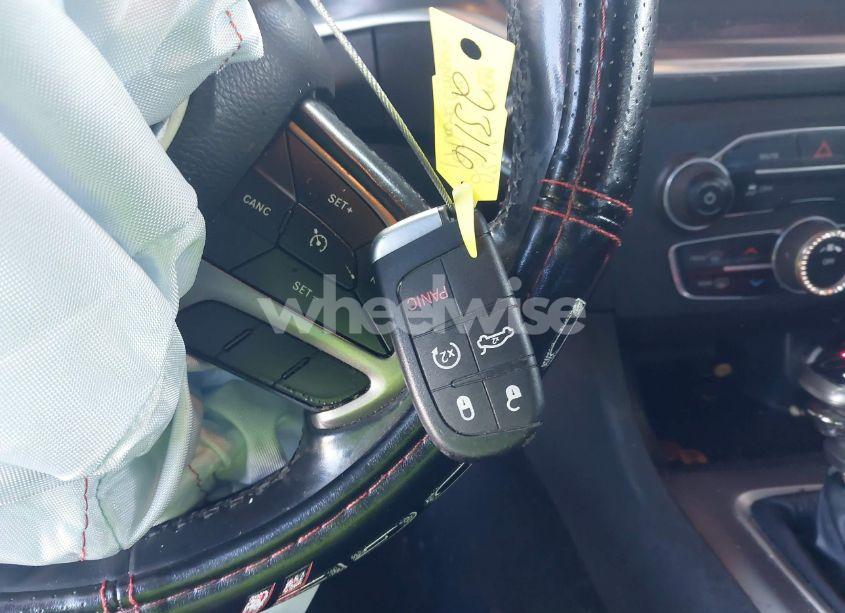 Photo 11 of 2019 Dodge Charger SXT RWD (VIN 2C3CDXBG7KH711766)