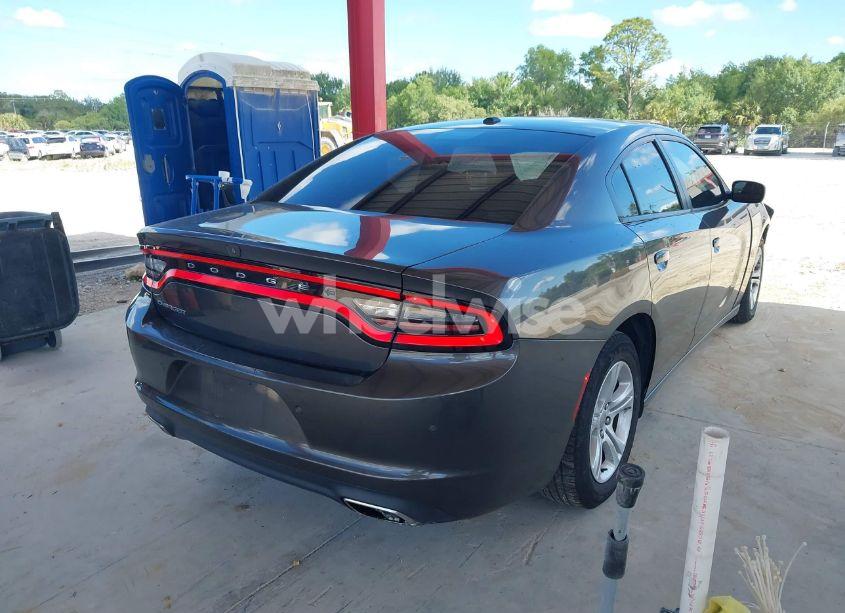 Photo 4 of 2019 Dodge Charger SXT RWD (VIN 2C3CDXBG7KH711766)