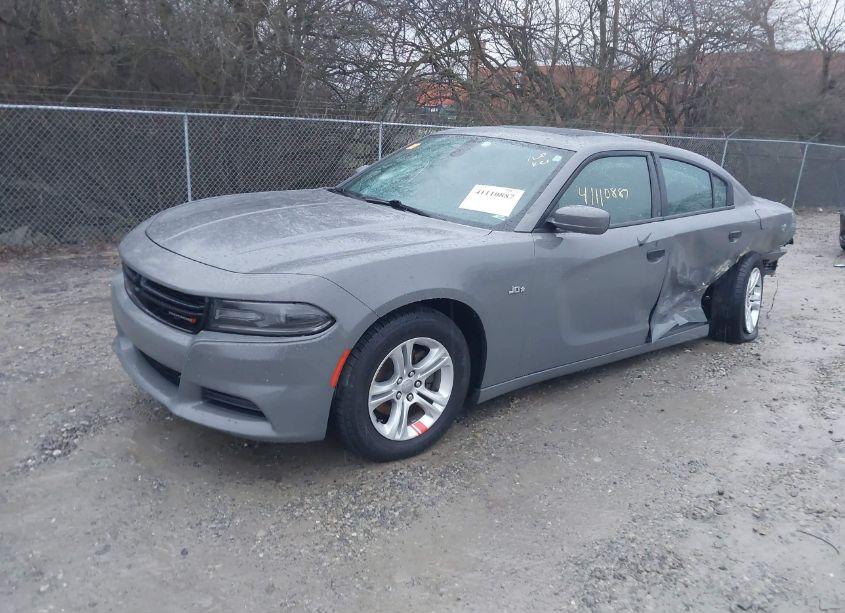 Photo 2 of 2019 Dodge Charger SXT RWD (VIN 2C3CDXBG7KH720953)