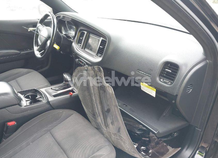 Photo 5 of 2019 Dodge Charger SXT RWD (VIN 2C3CDXBG7KH732763)