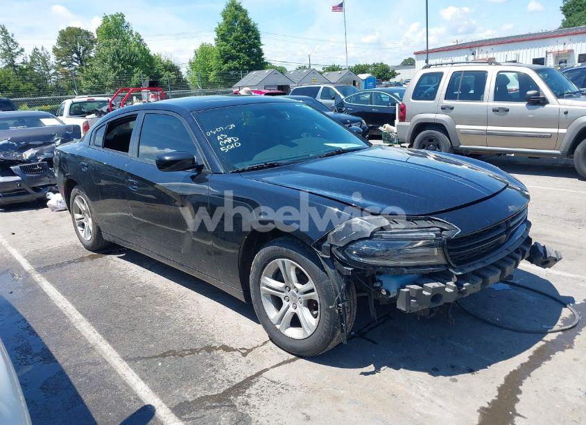 2019 Dodge Charger SXT RWD (VIN 2C3CDXBG7KH755010) main photo