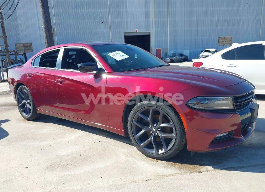 2020 Dodge Charger SXT RWD (VIN 2C3CDXBG7LH101495) main photo