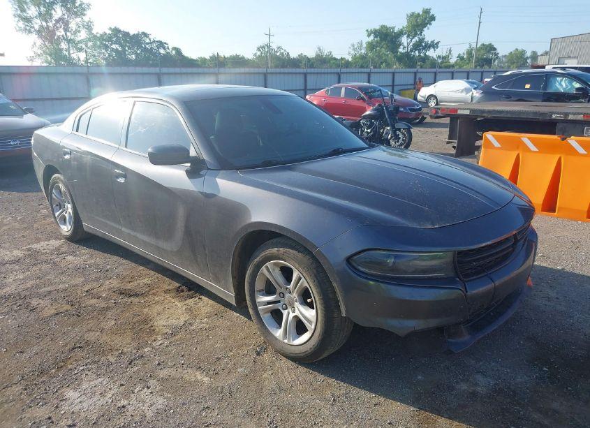 2020 Dodge Charger SXT RWD (VIN 2C3CDXBG7LH139924) main photo