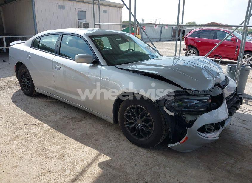 2020 Dodge Charger SXT RWD (VIN 2C3CDXBG7LH204335) main photo
