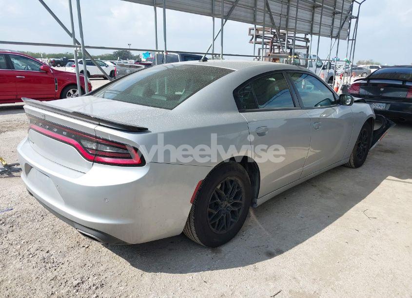 Photo 4 of 2020 Dodge Charger SXT RWD (VIN 2C3CDXBG7LH204335)